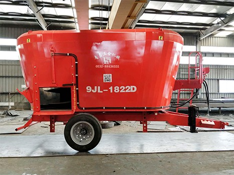 Vertical tractor tmixer