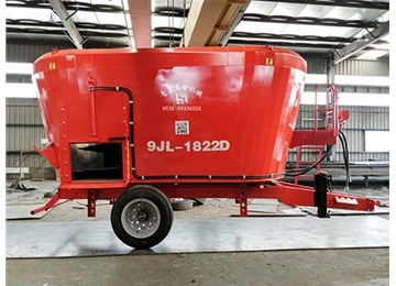 Vertical tractor tmixer